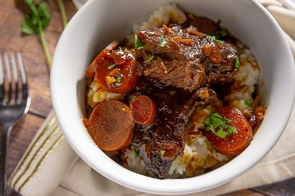close up up brasied short ribs