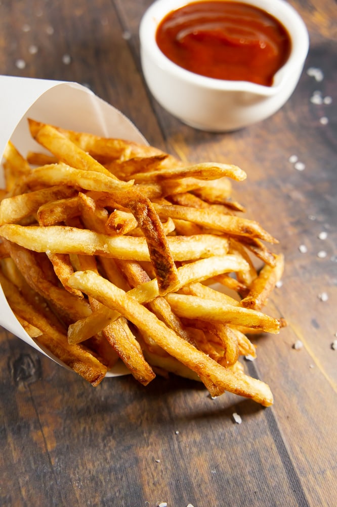 a cone of shoestring fries