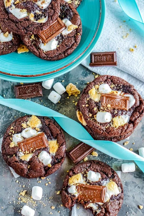 s'mores cookies with blue ribbon