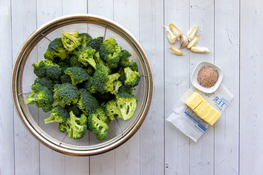 broccoli, butter, seasoning salt, and garlic