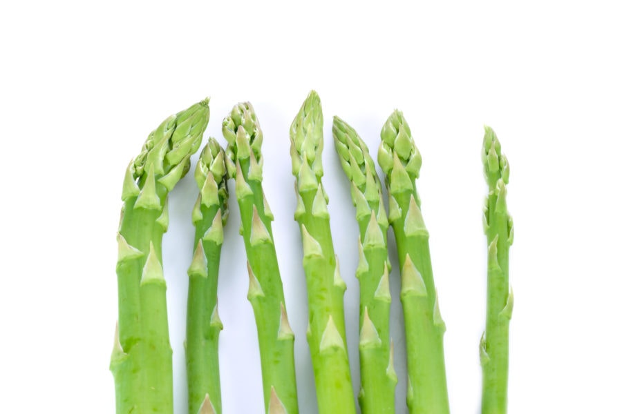 thick and thin asparagus stalks
